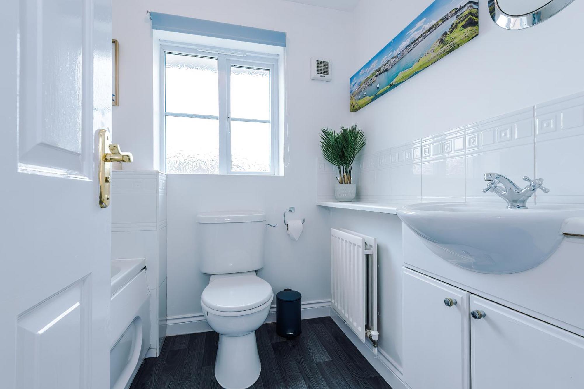 Beach Retreat With Hot Tub Sleeps 8 Prestatyn Exterior foto